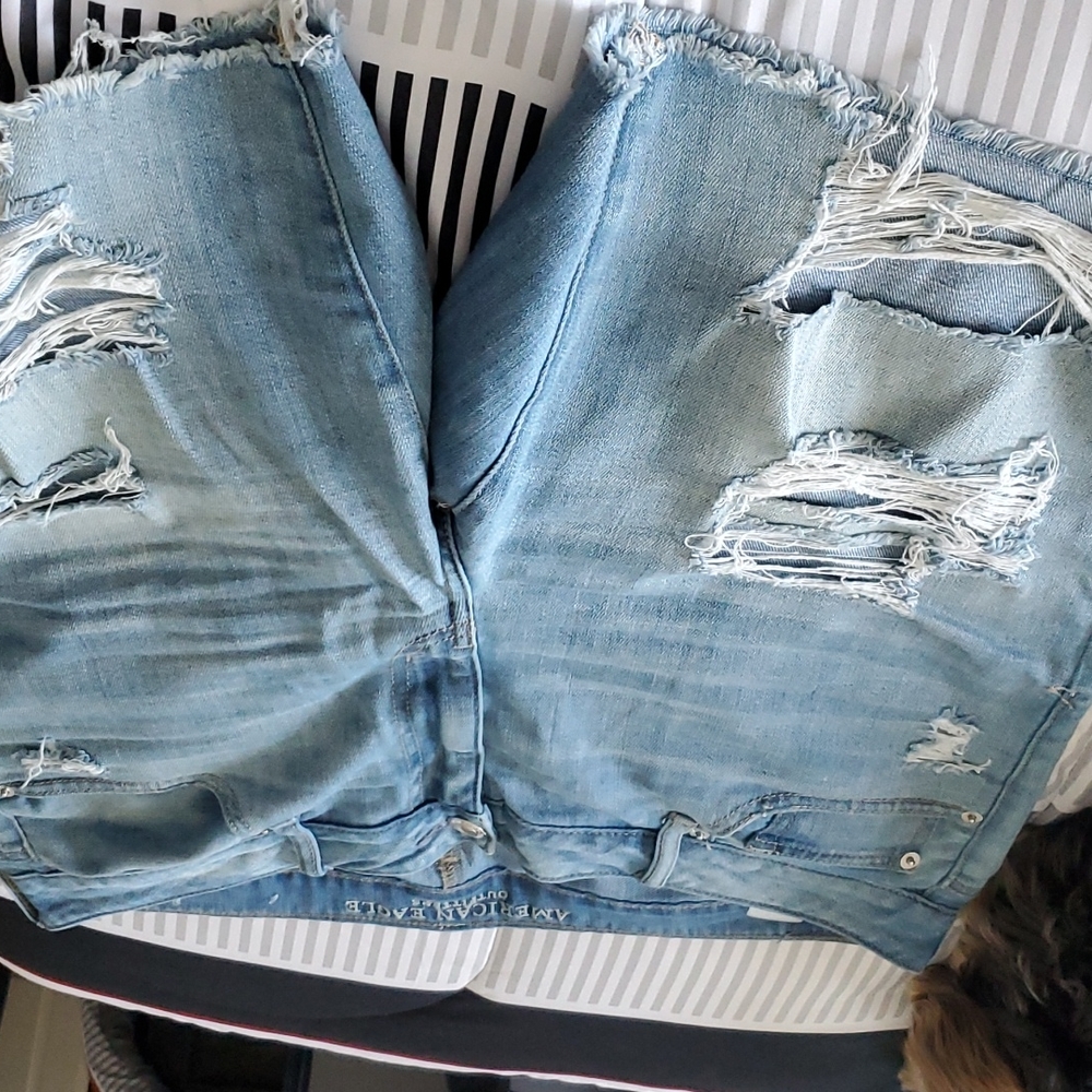 Bremuda Shorts